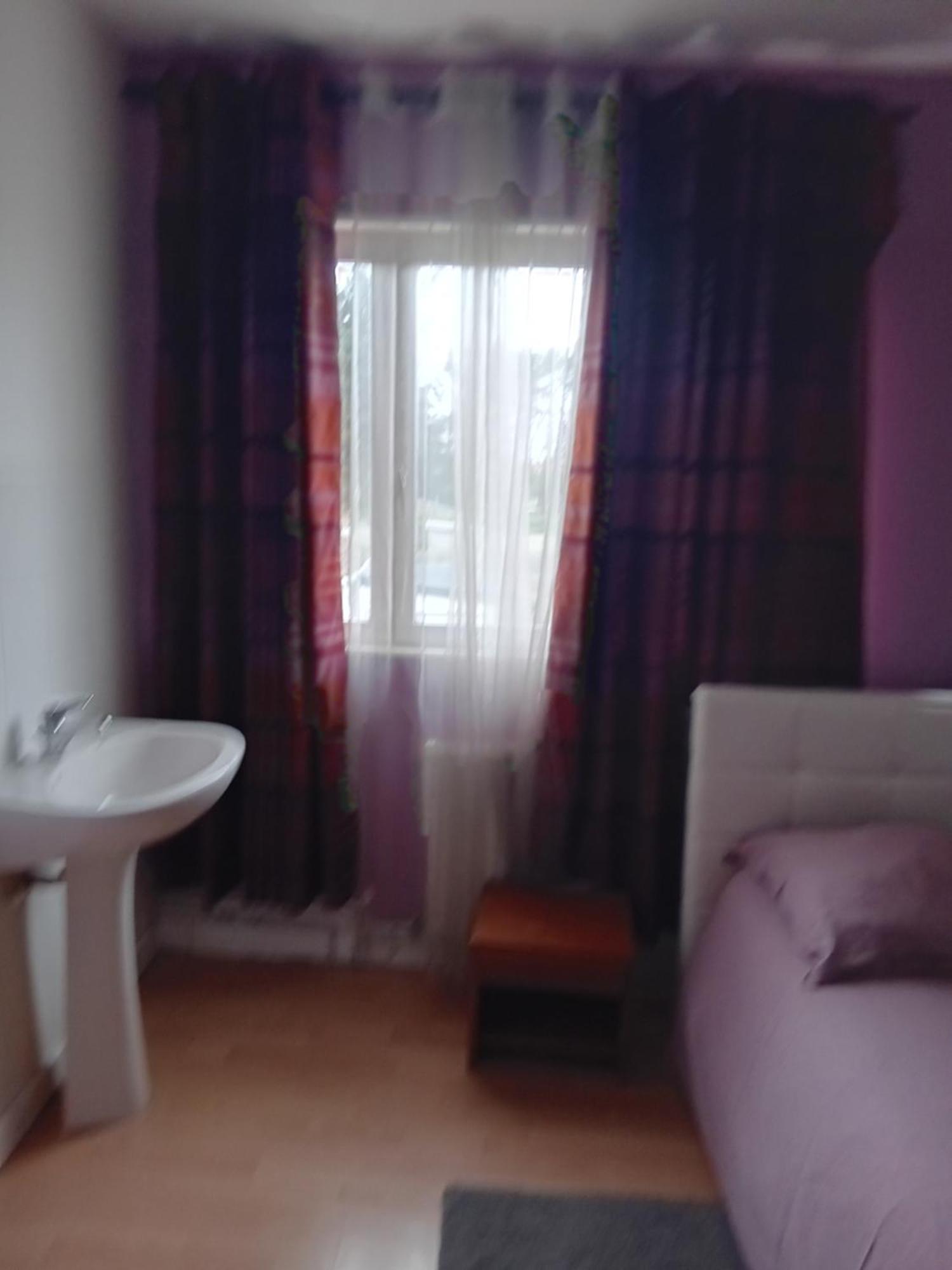 Chambre Privee Dans Une Maison Individuelle Ronchin Exteriér fotografie